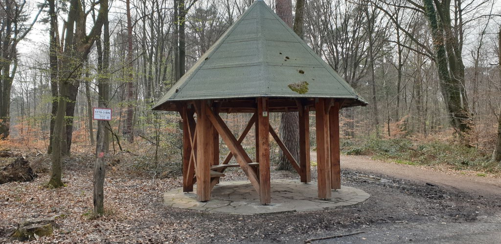 Basic shelter Kottenforst