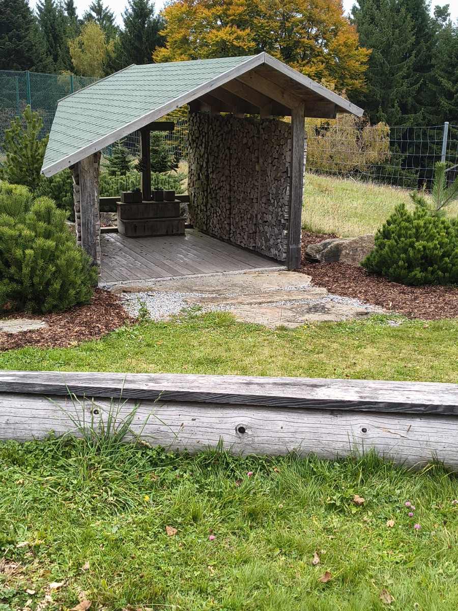 Lunch shelter near SR 40