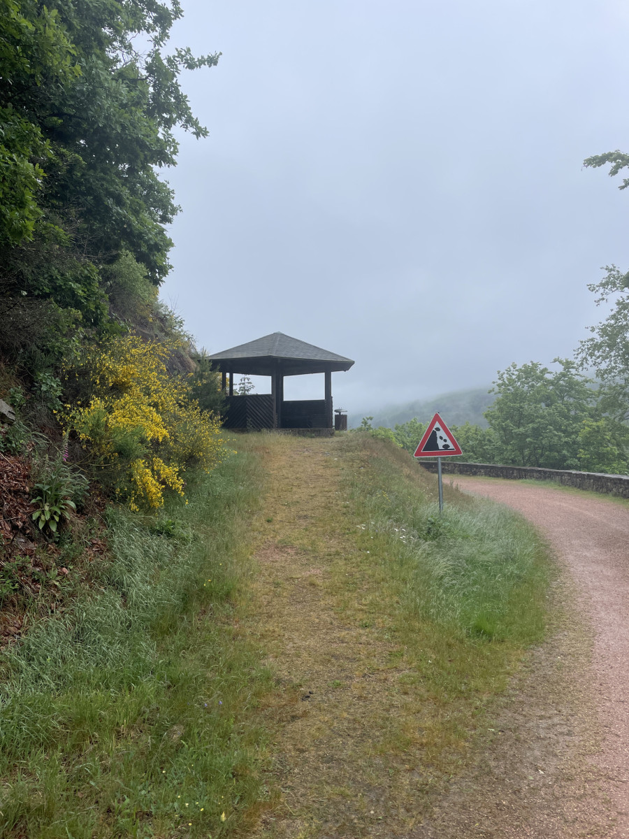 Shelter near Kahlenbergweg