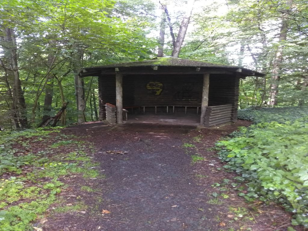 Shelter near L 3092