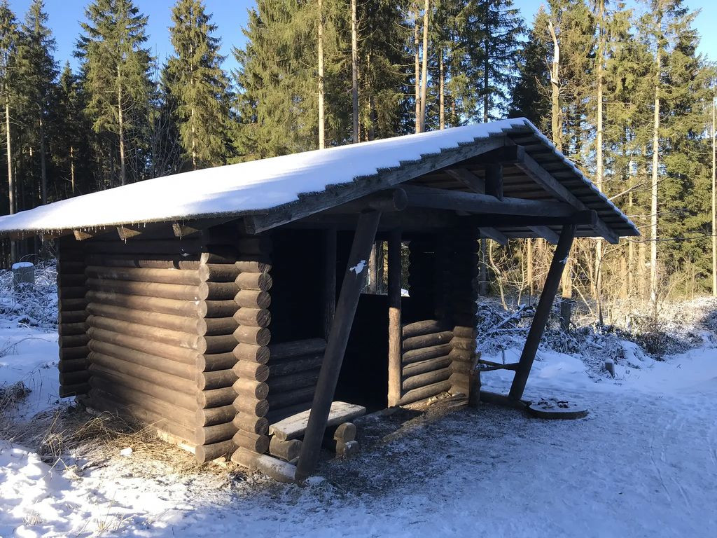 38678 - Schutzhütte Bärenbrucher Teich