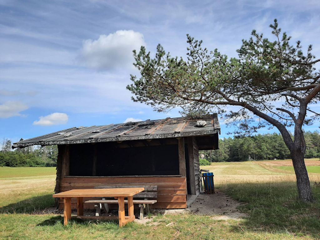 Basic shelter "Küpser Linde"