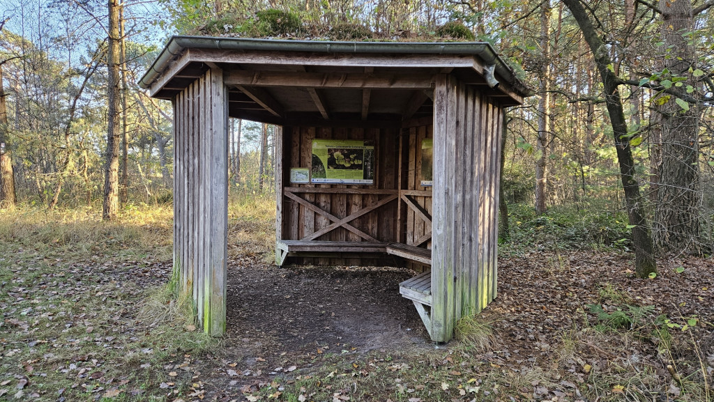 27356 - Schutzhütte