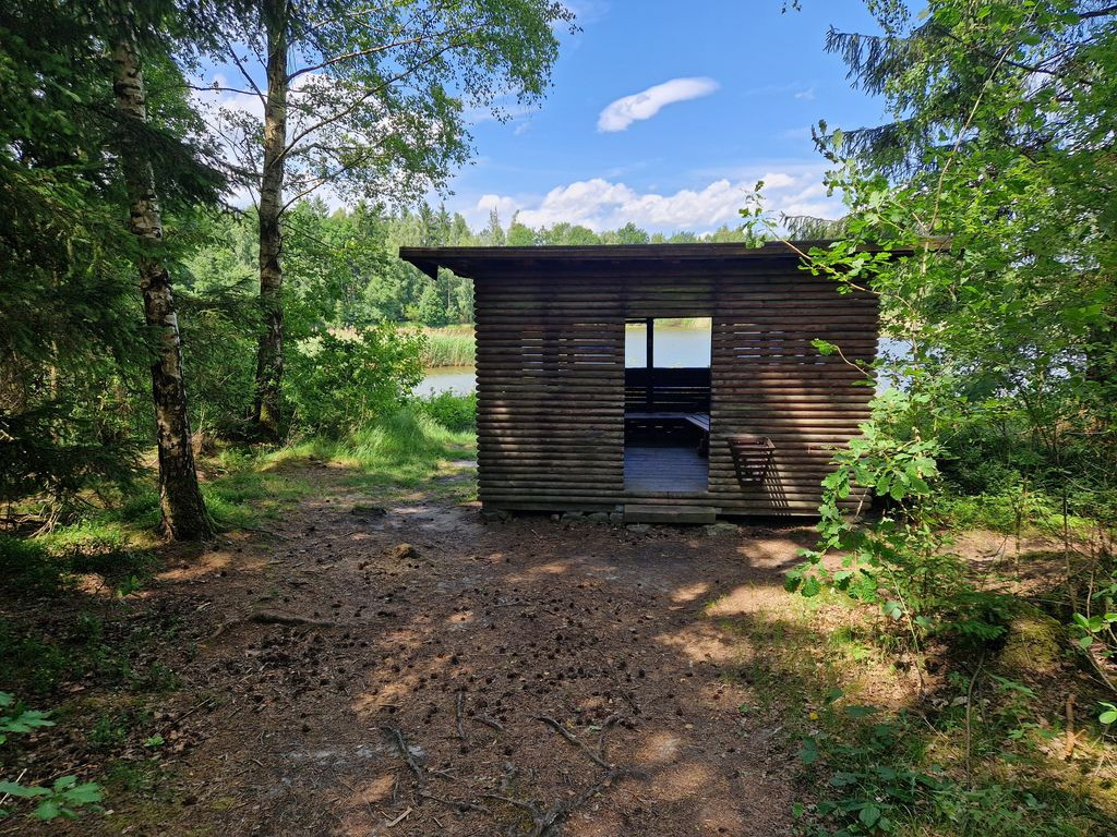 Unterstand, Hütte