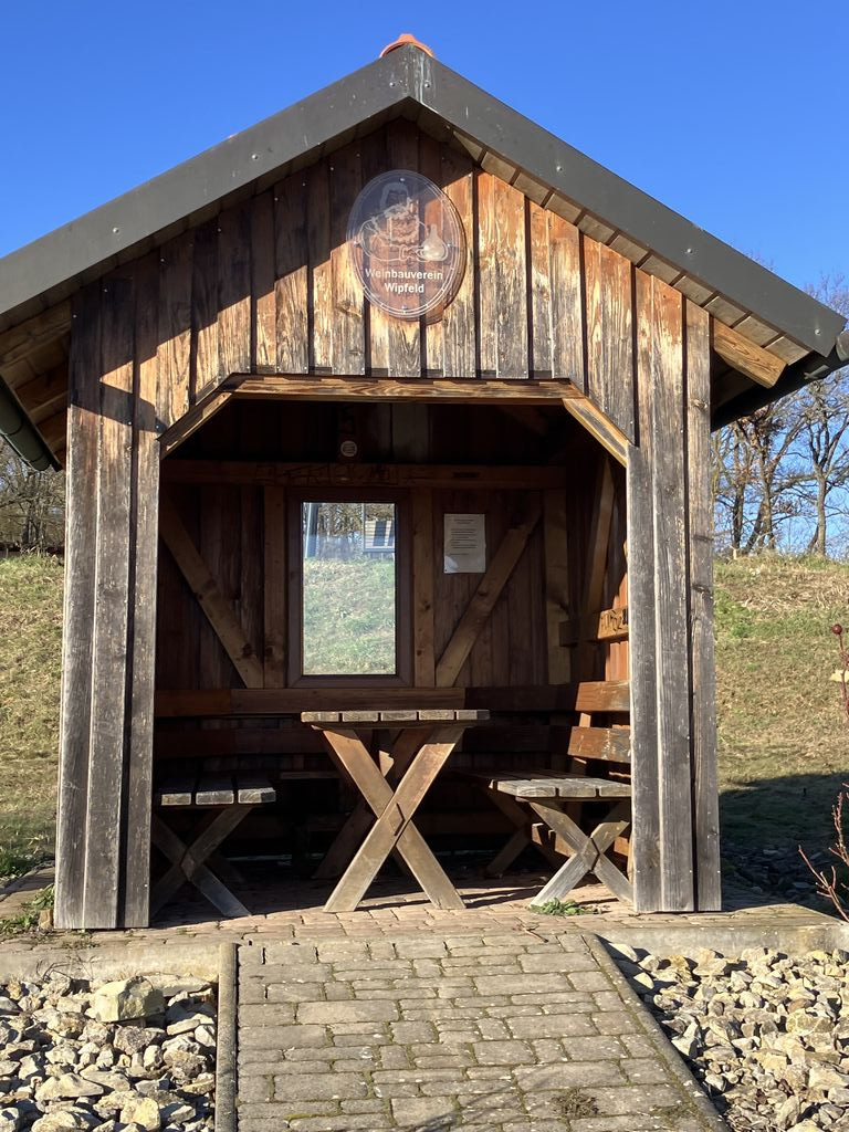 97537 - Schutzhütte
