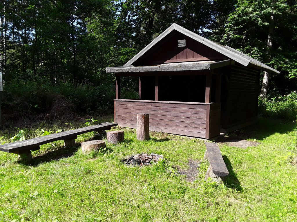 Weinberg Schutzhütte