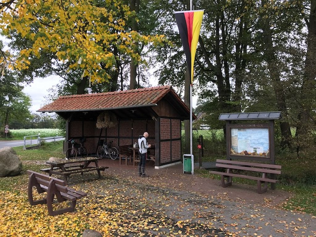 Wartehaus der Bushaltestellengemeinschaft