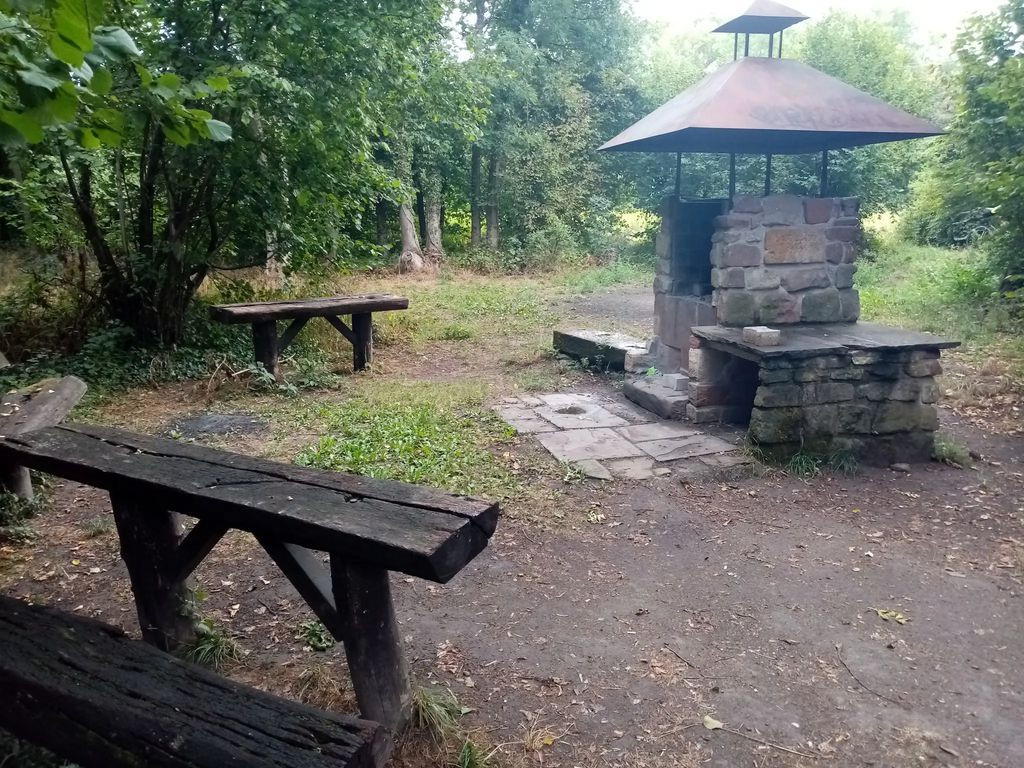 Grill hut