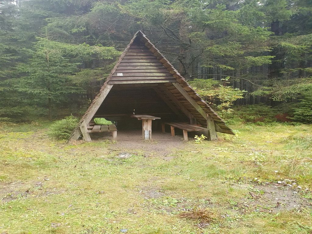 38879 - Schutzhütte