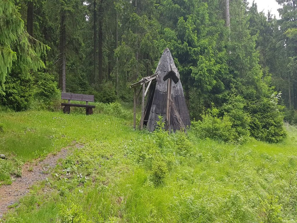 98749 - Rindenhütte