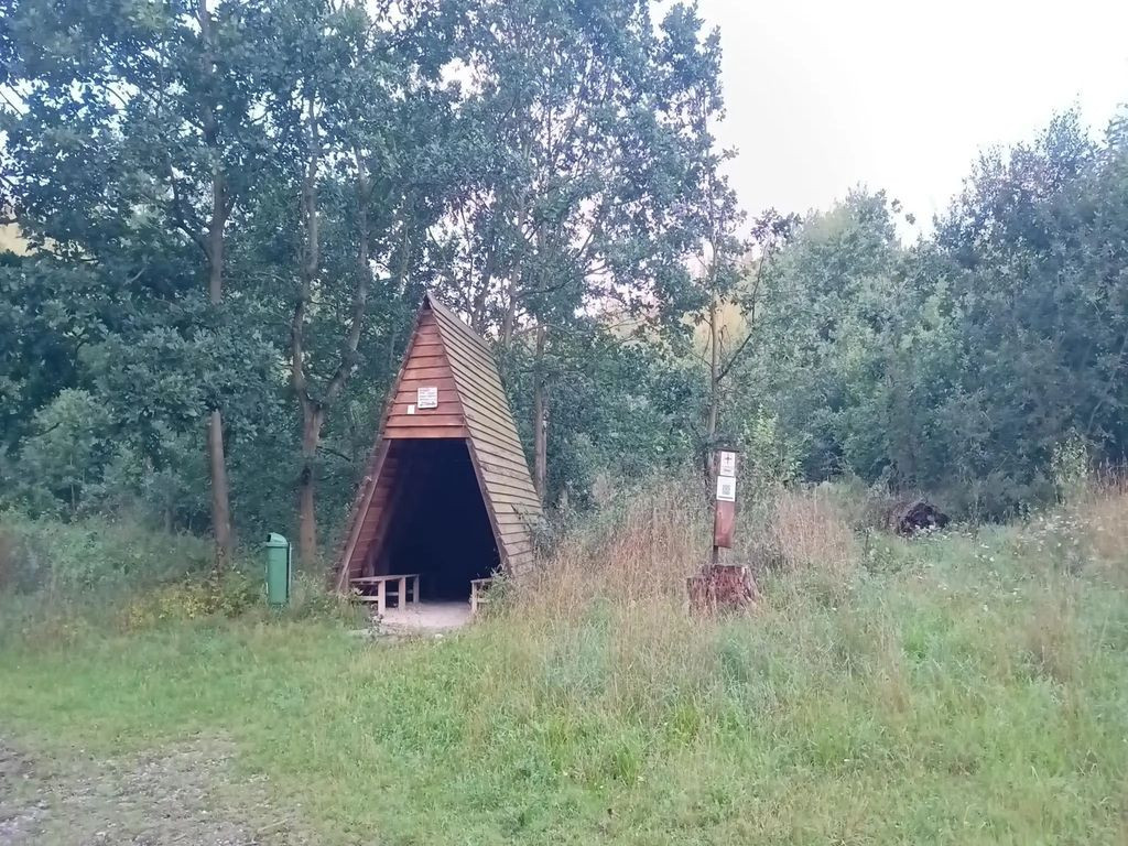 3887- Schutzhütte Spitzenberg