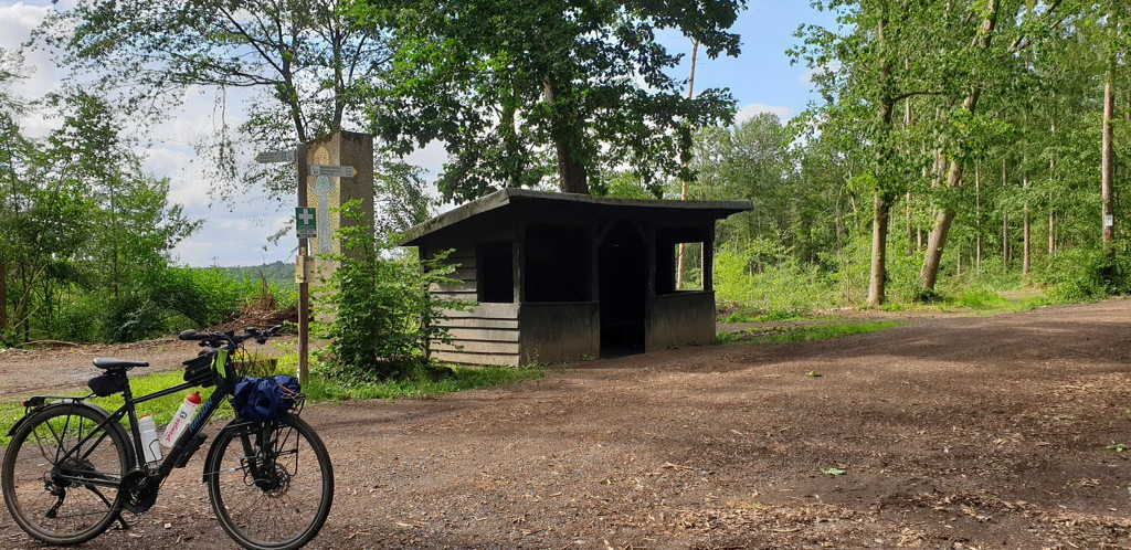 Schutzhütte Zentral