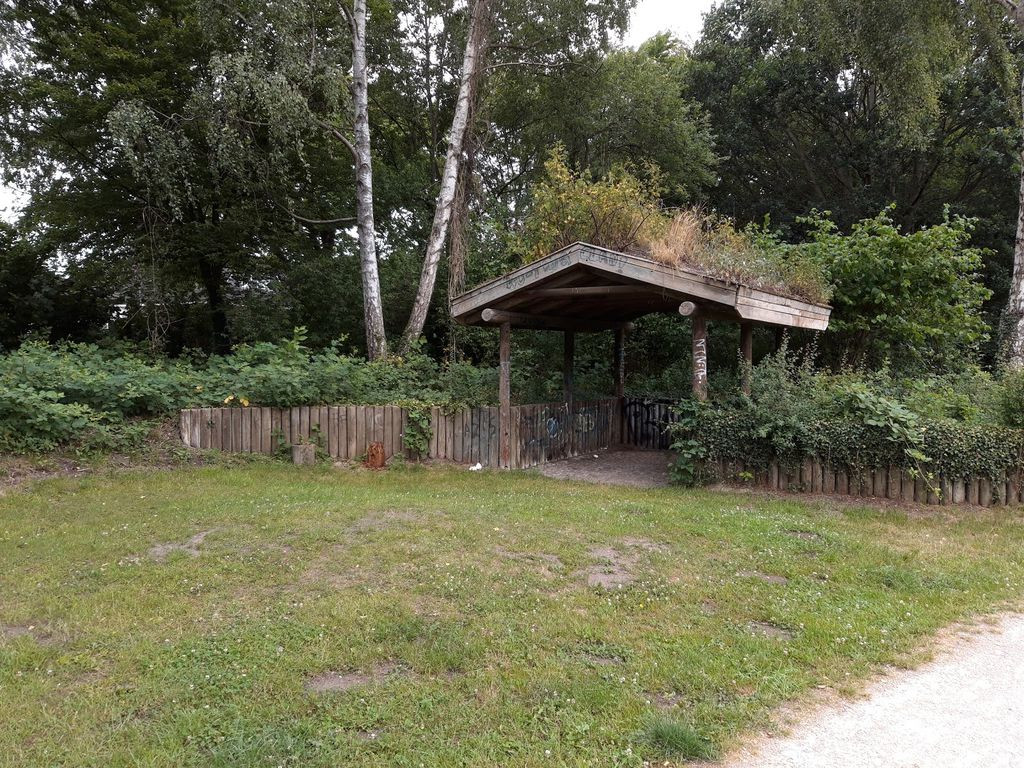 Barbecue Site and Basic Shelter