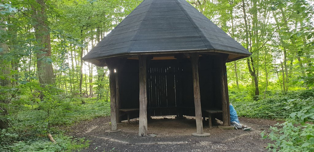 Lunch shelter near Roisdorfer Hufebahn