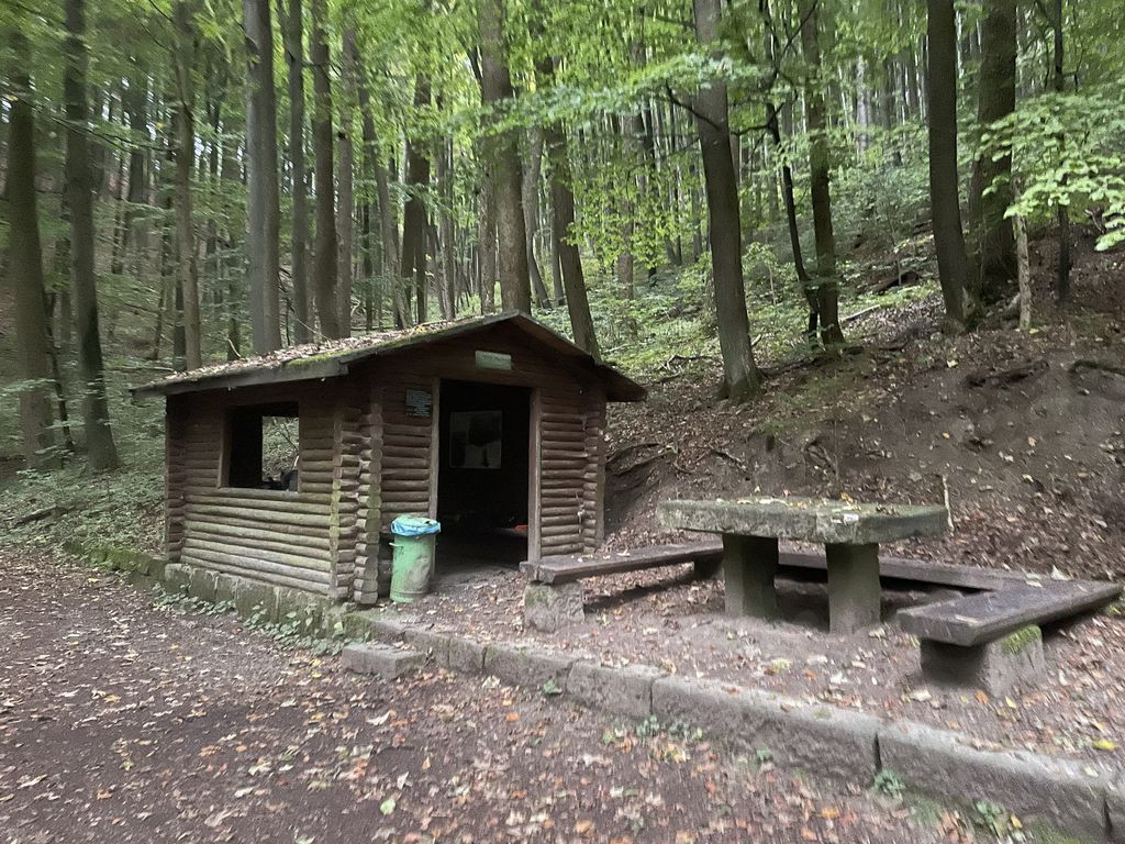 Shelter near Im Erlich