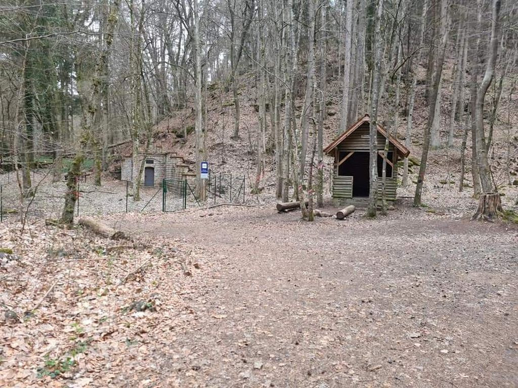 67146 - Schutzhütte Quaderhang-Quelle