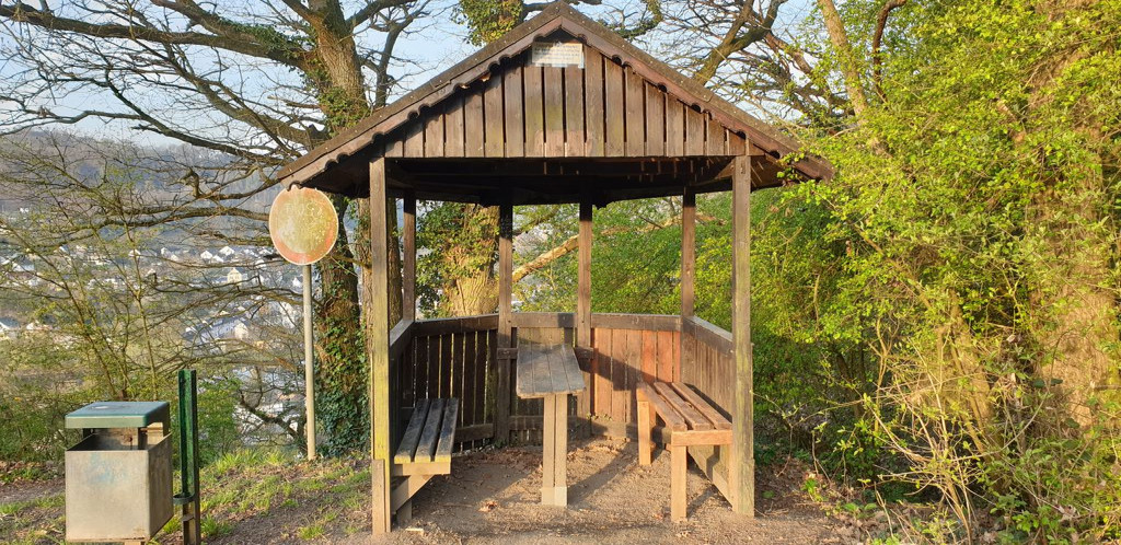 Basic Shelter Lahnblick