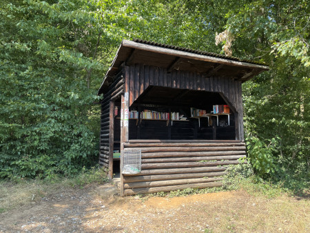 Shelter near K 44