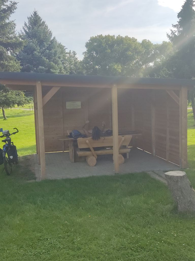 Open shelter