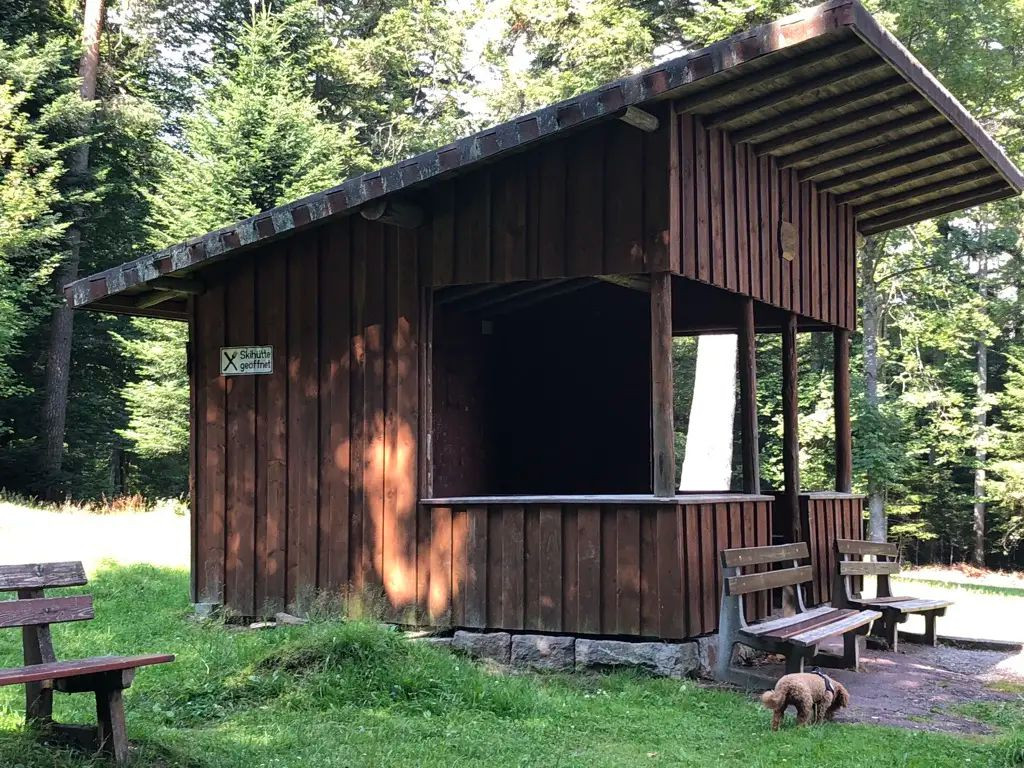 Fünf Bäume Hütte