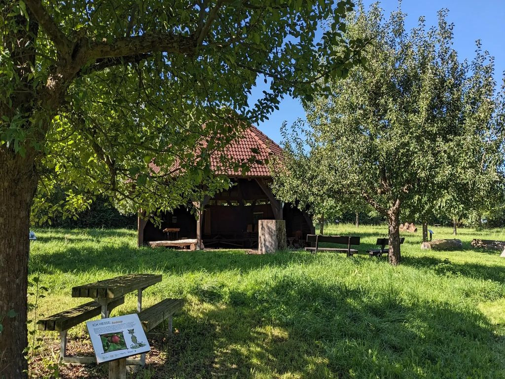 Hütte