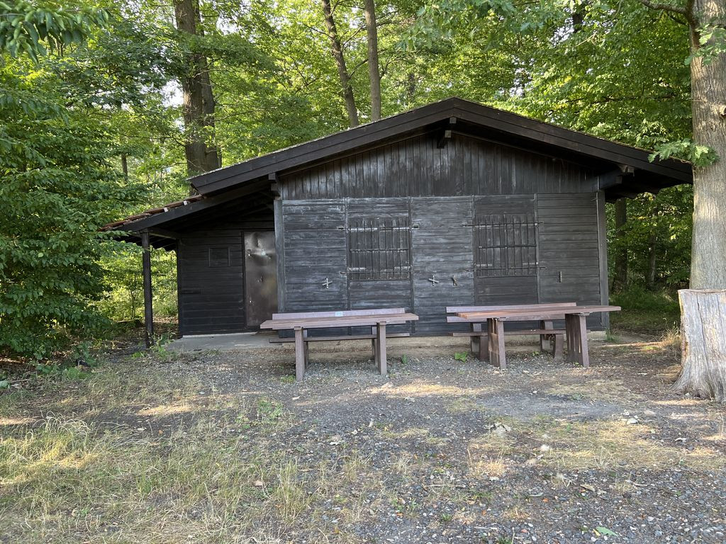 Lunch shelter near Oppenröder Straße