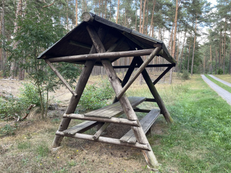 Lunch shelter near Heineberger Weg