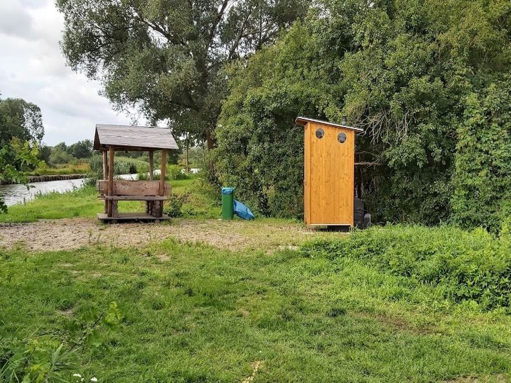 Wasserwanderplatz am Rhin