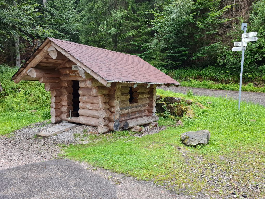 Shelter near Reinerzauer Rötenbächle