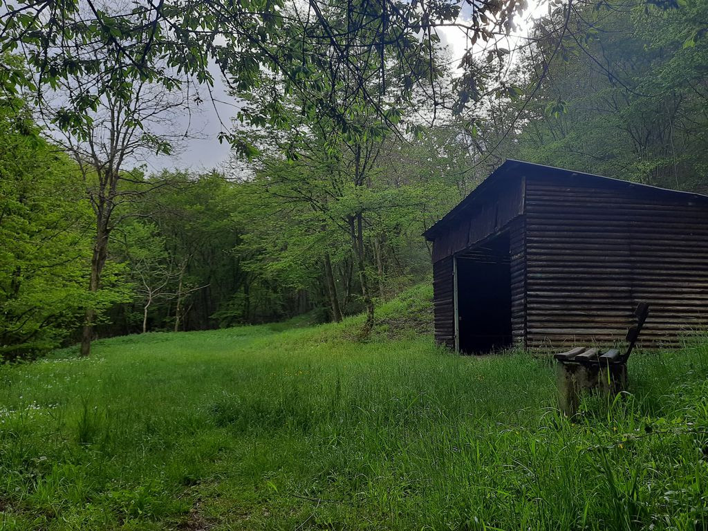 Shelter near Ehrenburger Straße