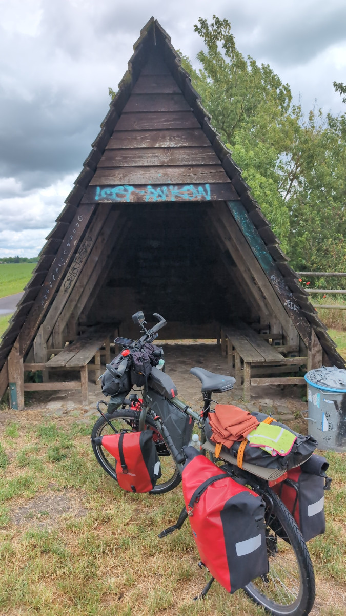 Shelter near K 1471