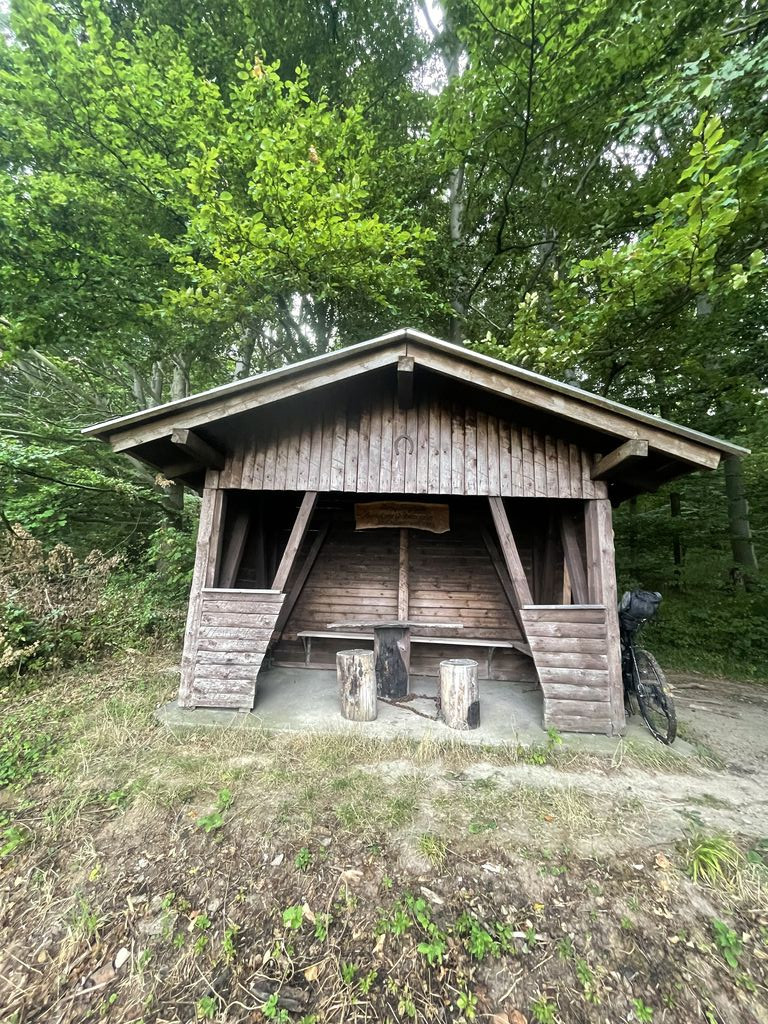 37639 - Schutzhütte Hangbergblick