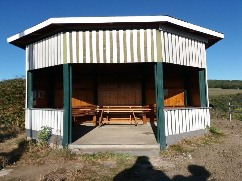 Shelter Rheinbrohler Ley