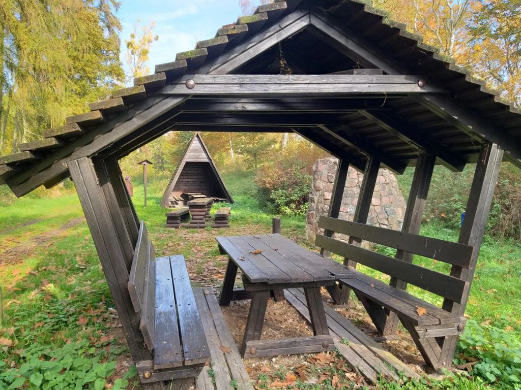 39524 - Schutzhütte mit Rastplatz