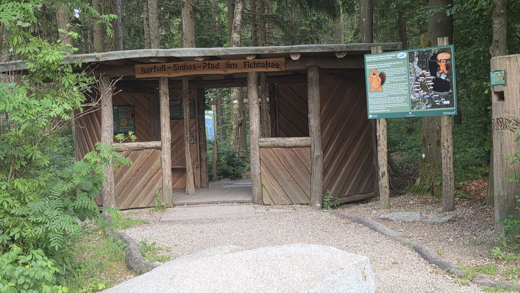 Shelter near Fichtelseestraße