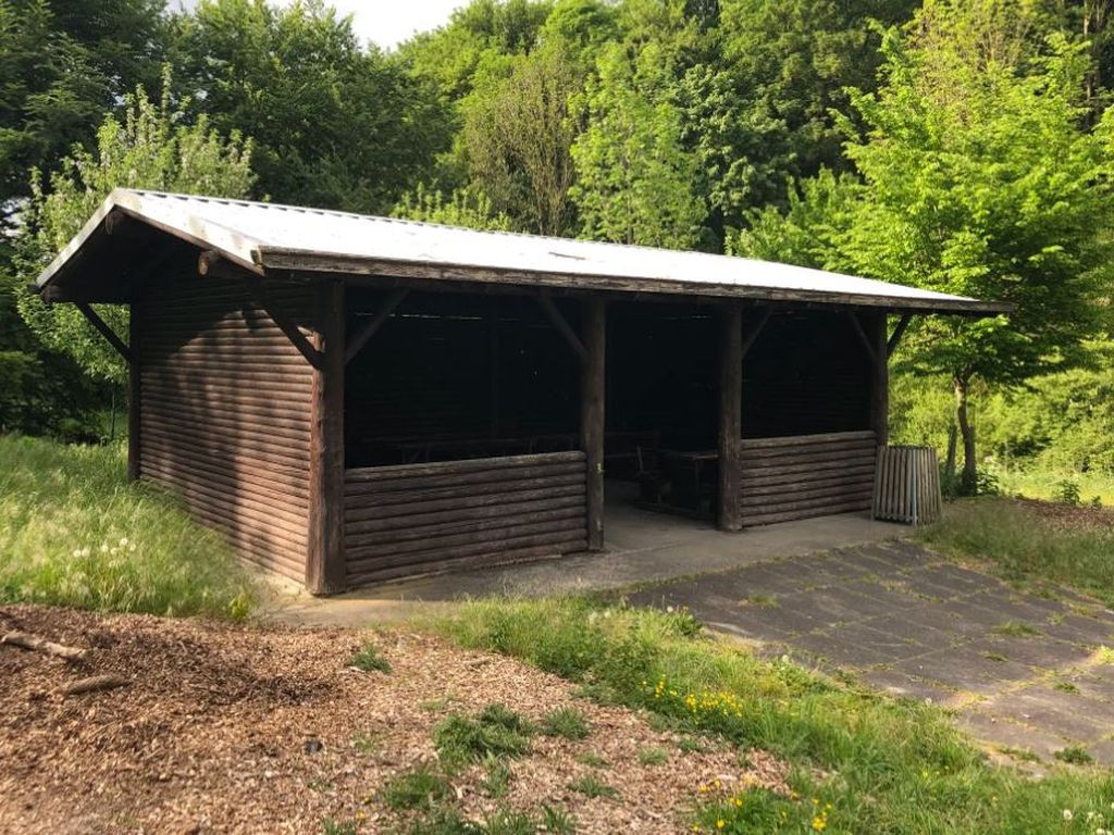 Schutzhütte Helmern