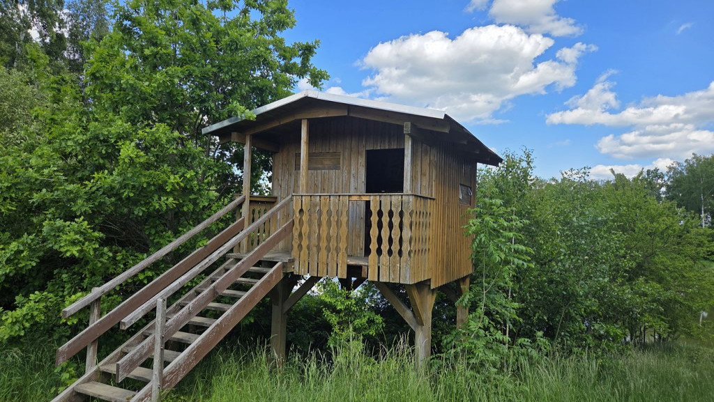 Shelter near Am Campingplatz