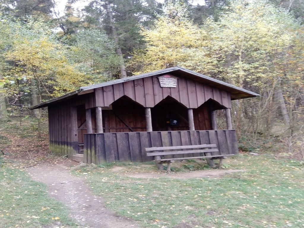 Shelter Kreuz Uhlenklippe HWN 122