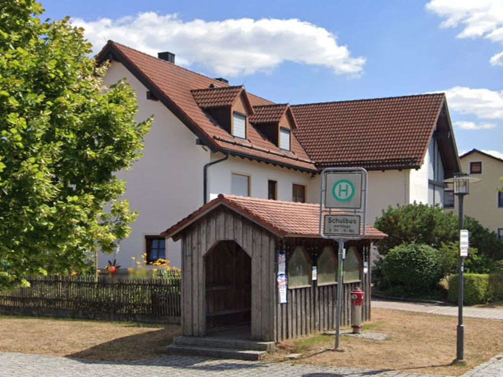 Bus Haltestelle Jachenhausen