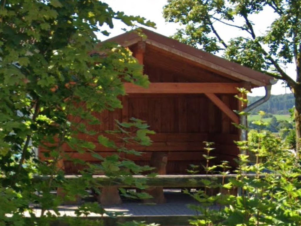 Schutzhütte am Bahnradweg