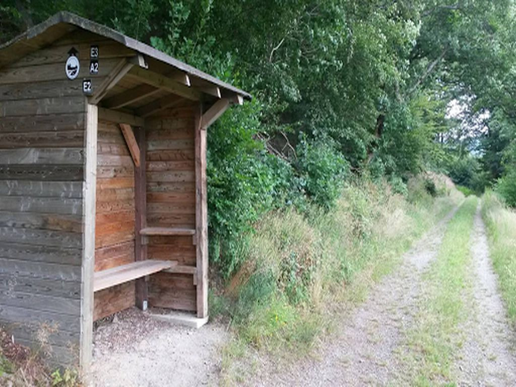 Schutzhütte "Haltestelle"