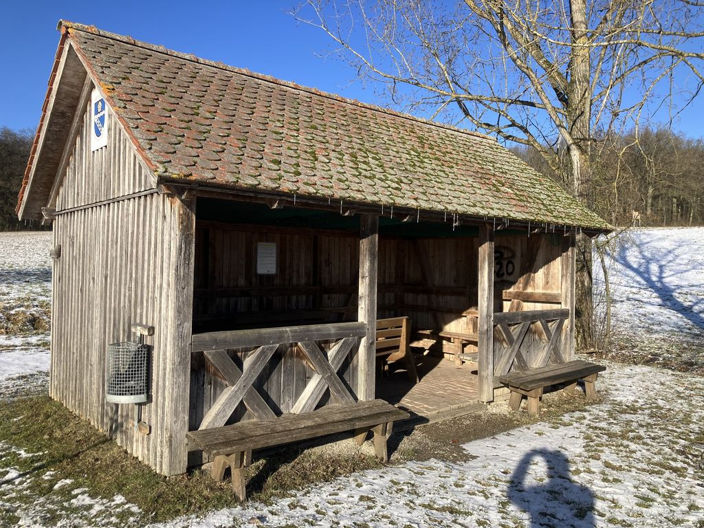 9726- Schutzhütte