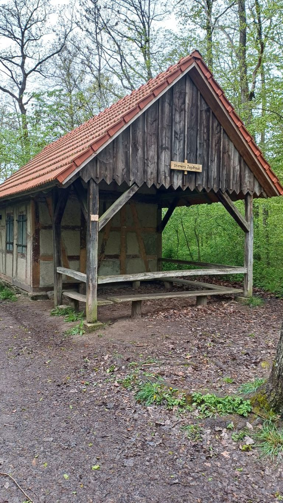 Basic shelter - Stirners Jagdhütte (forest hut)