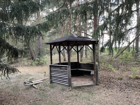 Lunch shelter near Weitzgrunder Weg