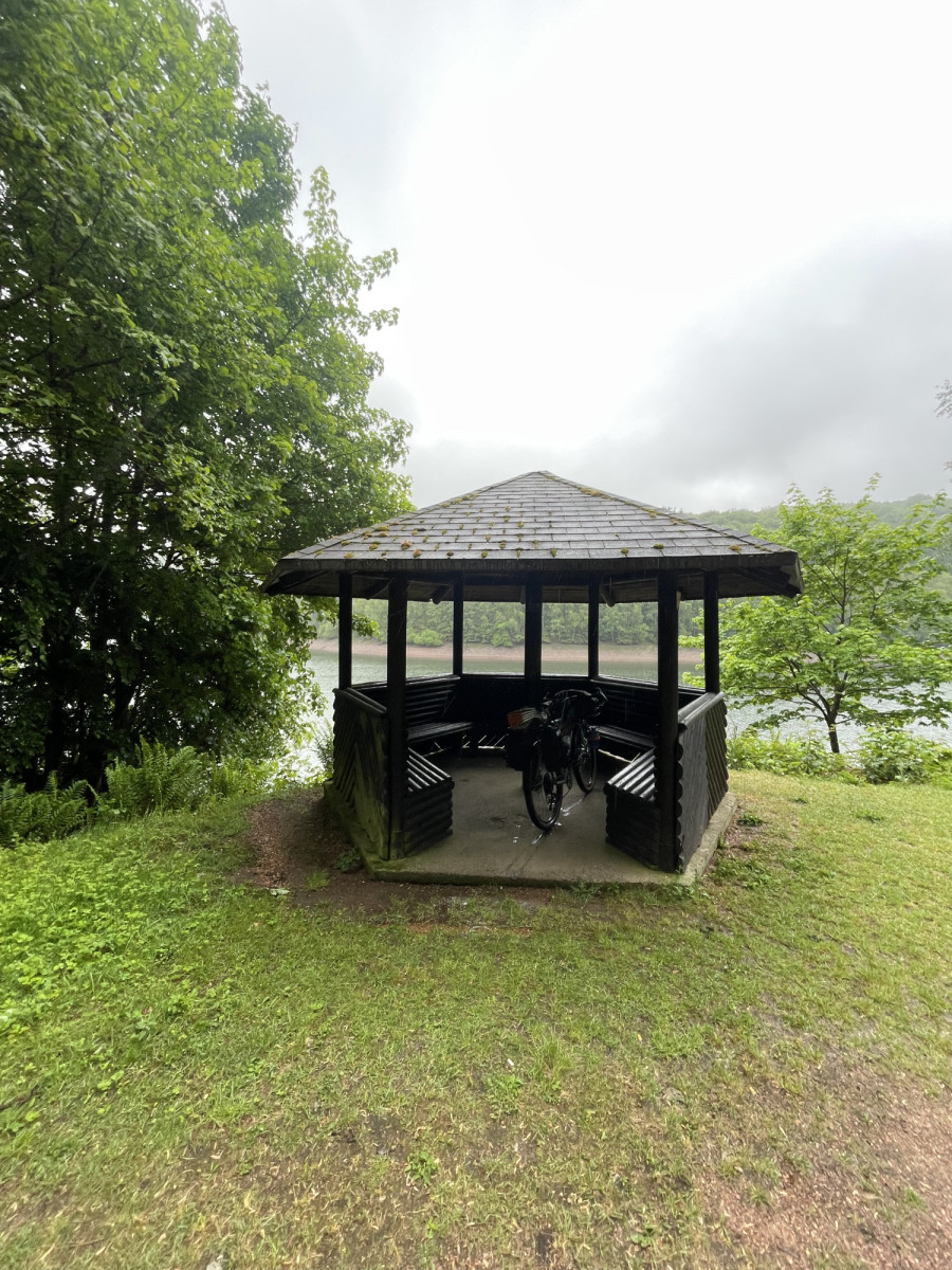 Shelter near Planeten- und Rundwanderweg