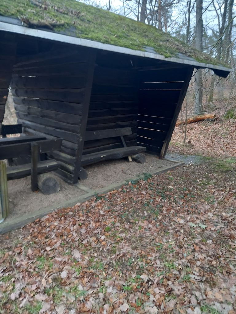 Schutzhütte an Paracelsiusklinik