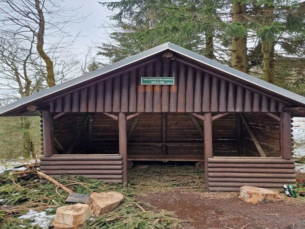 98599 - Schutzhütte Venetianerstein