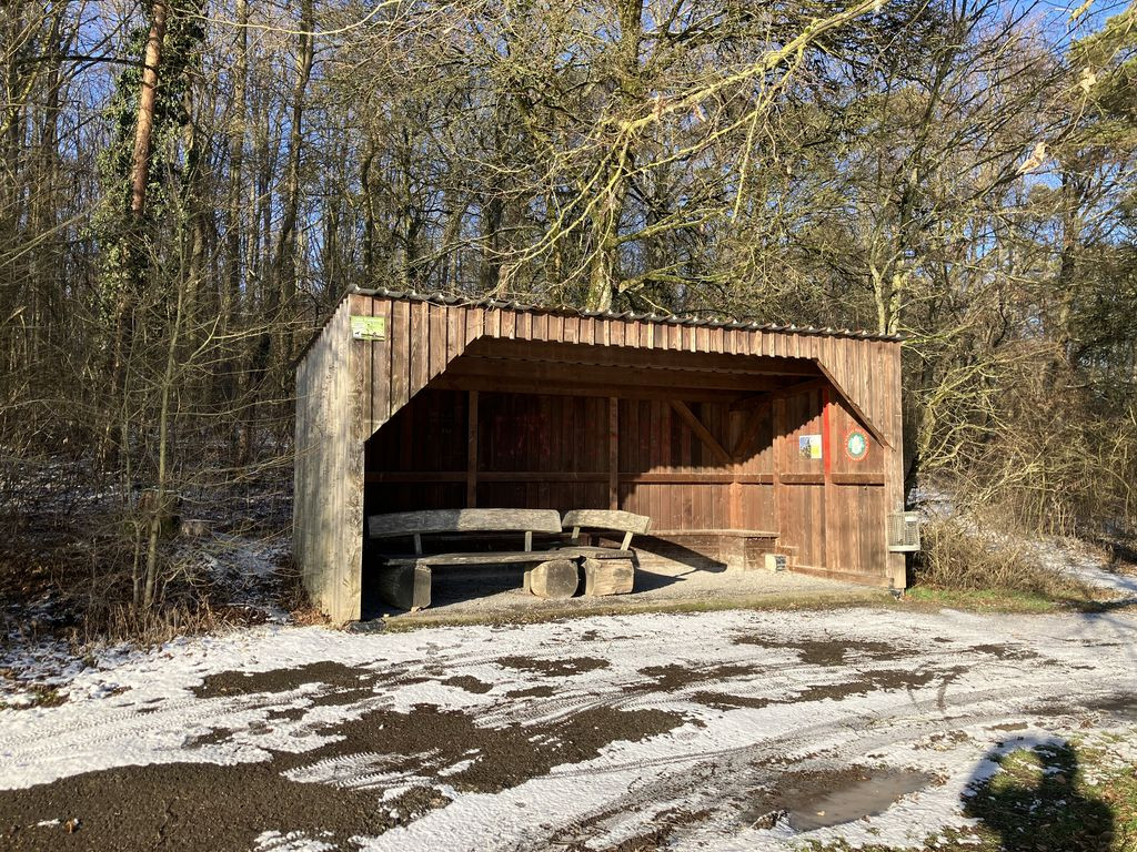 9722- Schutzhütte