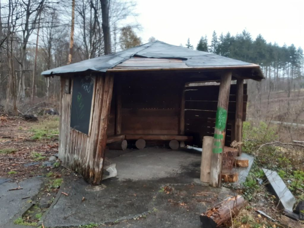 Basic Shelter Auge Gottes