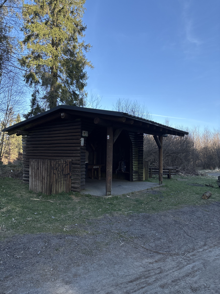 5727- Schutzhütte Helberhauser Höhe
